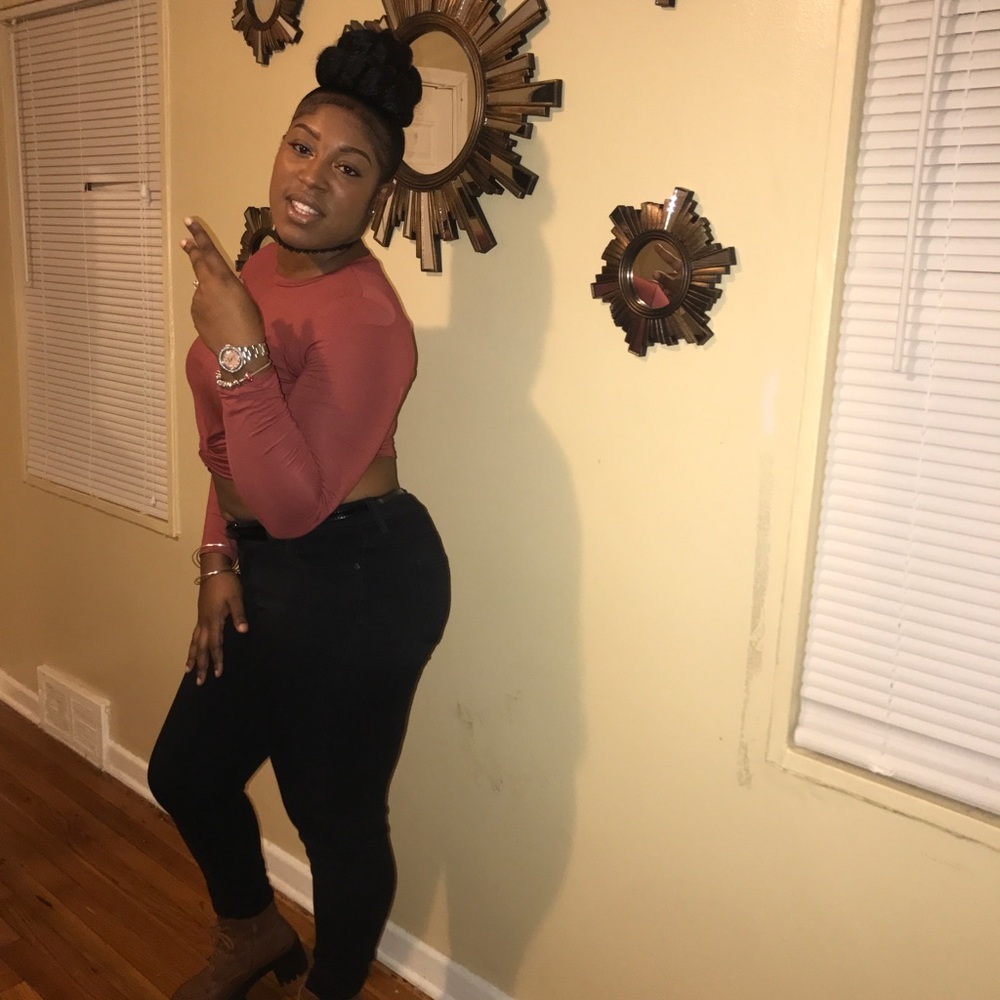 Meet your Posher, Chafone